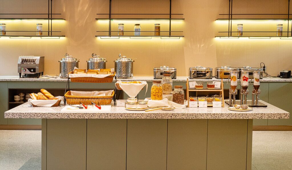 Leston Hotel Bangkok Restaurant