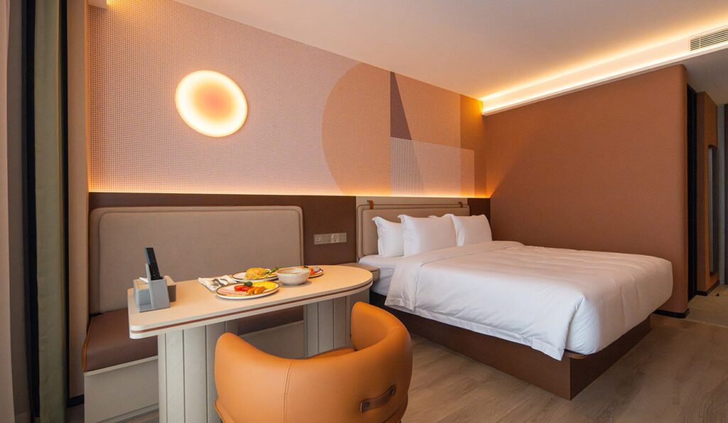 Leston Hotel Studio King Room
